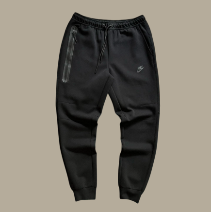 Nike tech noir