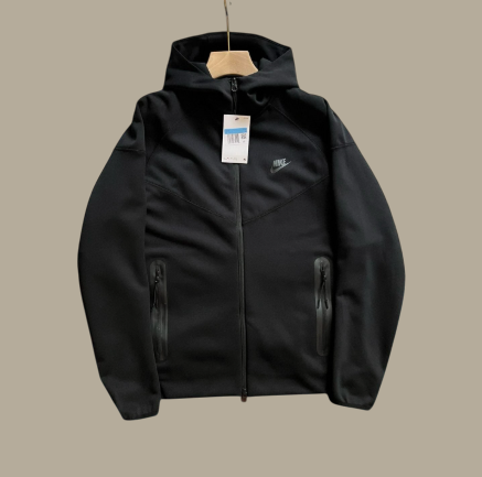 Nike tech noir